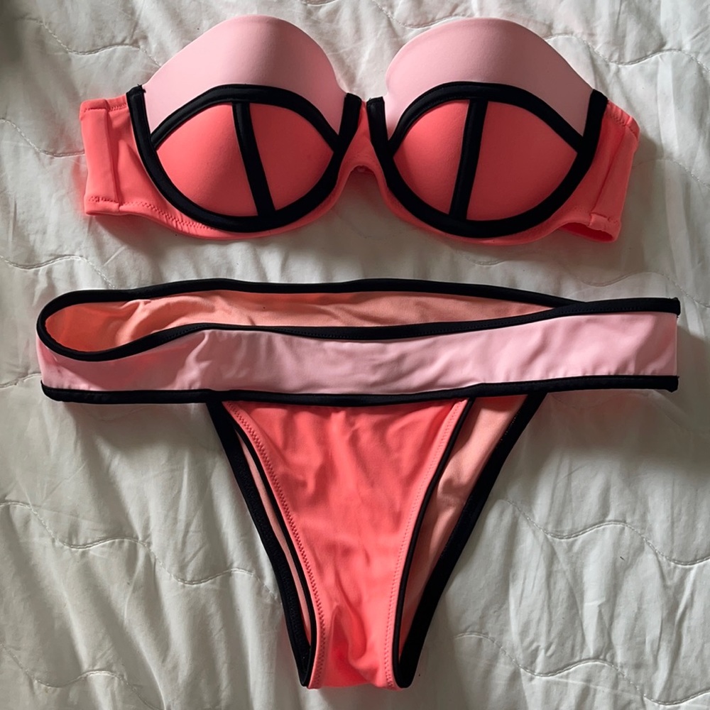 Victoria’s Secret Bikini Set